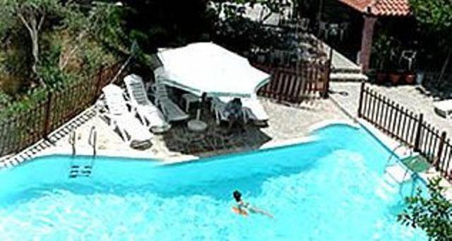 Voula Apartments Agia Marina  المظهر الخارجي الصورة