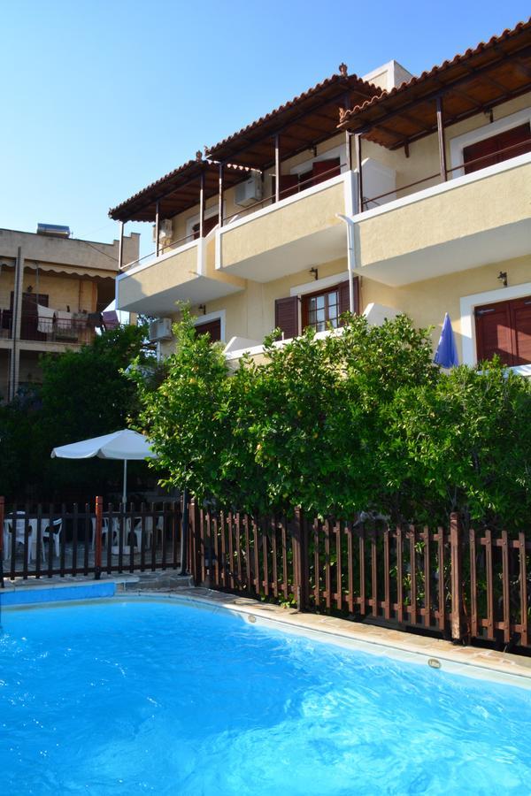 Voula Apartments Agia Marina  المظهر الخارجي الصورة