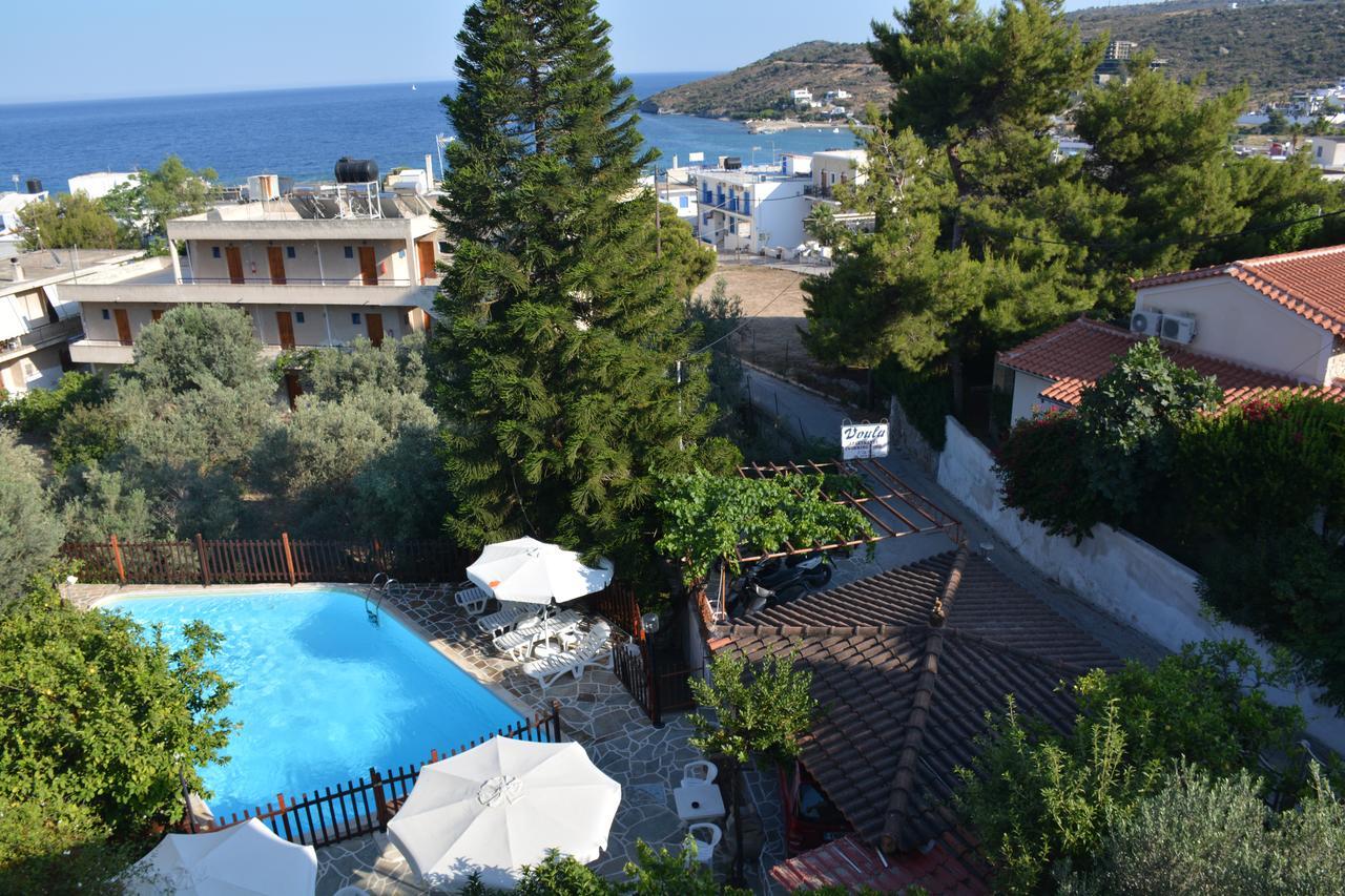 Voula Apartments Agia Marina  المظهر الخارجي الصورة